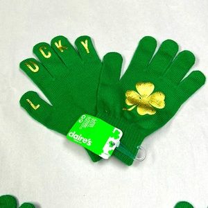 Claire’s LUCKY Gloves.